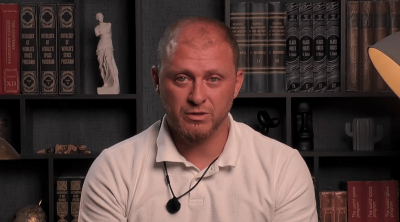 Сълзи в „Трейтърс: Игра на предатели“