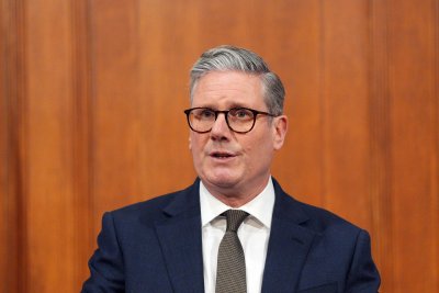 Стармър призовава „коалицията на желаещите“ да достави далекобойни ракети за Украйна