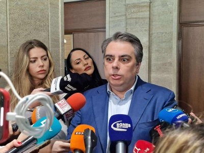 Асен Василев: Бюджетът на държавата не е бакалска сметка