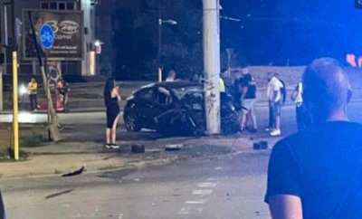 Шофьор почина след зверски удар в бетонна колона