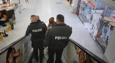 Топ полицай пред Lupa.bg: Цивилни полицаи да следят в мола, целият крими контингент е там