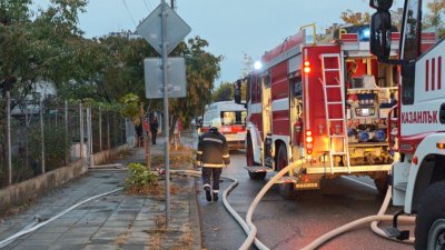 Газова бутилка избухна в къща в Казанлък