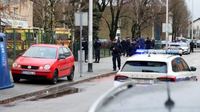 Стрелба в Загреб, извършителят се издирва