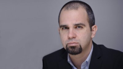 Политог: На Борисов му остава "Радев да слезе на терена, да набие Пеевски и Борисов да бъде освободен"