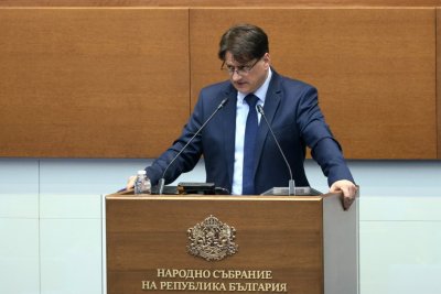 Мариан Бачев: Ще финансираме разкопките във "Велики Преслав" 