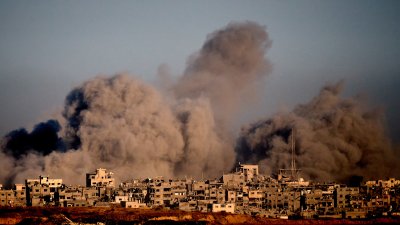 Израел отново удари Газа