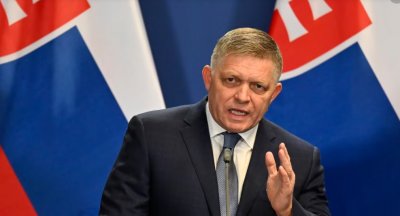 Копейката Фицо изпличка: Да направим Славянски фронт срещу Урсулите!