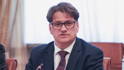 Министър Бачев чака извинение от кмета на "Изгрев" в срок до три дни