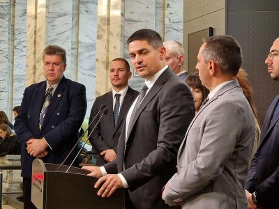 Руди Василев обвини депутати от "Величие" в изборни престъпления и точене на субсидия 