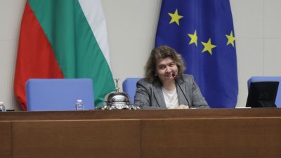 Киселова: Колективните органи на БСП ще решат за ротацията