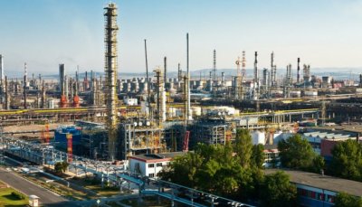 Доцент от УНСС: Ами ако „Нефтохим Бургас” затвори?