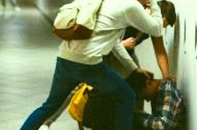 Малолетни пребиха 10-годишно момче в Самоков