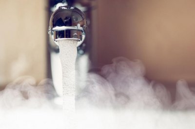 Опасна ли е водата, която тече от чешмите в България?
