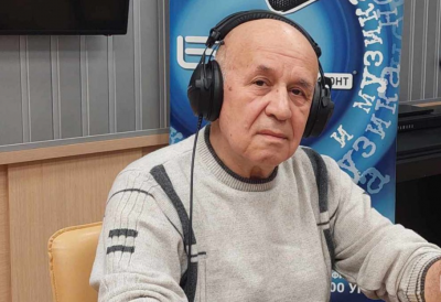 Стоян Денчев: Пеевски изпълнява демократичните повели да упражнява власт