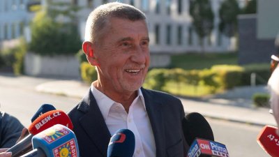 Бабиш получи мандат за съставяне на правителство в Чехия