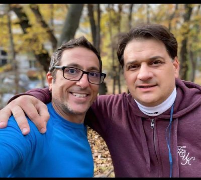 Само в Lupa.bg: Мариан Бачев ли извади от ареста актьора гей изнасилвач Росен Белов?
