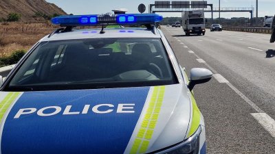 Разследват смъртта на 36-годишен шофьор, премазан от камион край Смолян