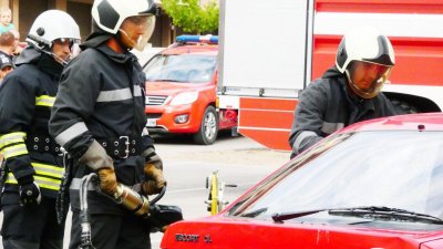 Огнен ад във Враца: Жена загина, друга е с опасност за живота