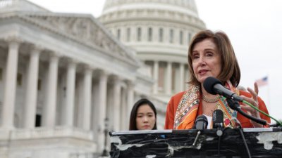 Нанси Пелоси се оттегля от Конгреса след близо 40 години на политическия връх