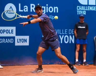 Мико Кузманов отпадна рано в Япония