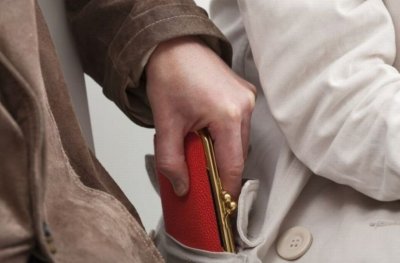 Погнаха ги: Граждански патрули в Мадрид ловят нашенски джебчии и ги изобличават в интернет