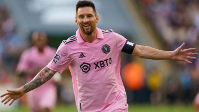 Галатасарай с опит да привлече Лионел Меси 