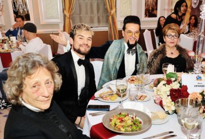 Баба Нешка се изока: Честит празник, тиквопоклонници!