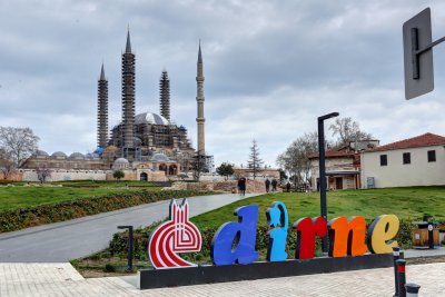 Неволи: Българка се потроши в центъра на Одрин 