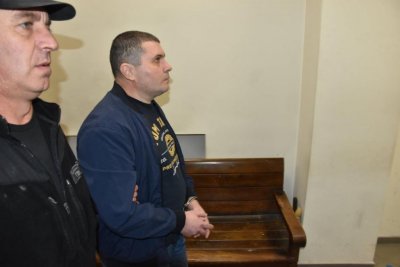 Оставиха в ареста мъж за пренос на хероин за 37 млн. лв. в дпиломатически автомобил (СНИМКИ)