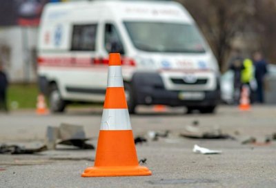 Мъж е с опасност за живота след катастрофа в Сливен