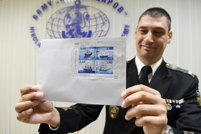 Вече пращаме писмата с марка с кораба "Св. св. Кирил и Методий" 
