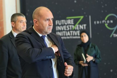 Диана Дамянова предизвика Радев: Да си казва новогодишната реч и да излиза на терен