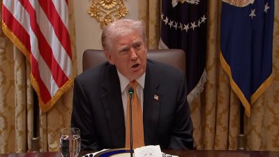 Тръмп помилва Руди Джулиани и други свои политически съюзници