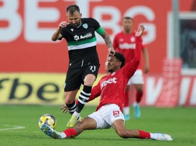 "Черно море" остави "Левски" с 5 т. аванс на върха