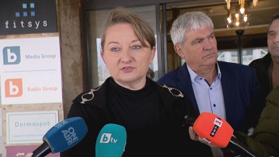 Жена нападна Сачева: Вещица! Превърнахте България в гробница