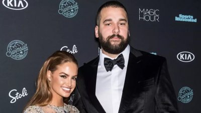 Инфлуенсърка: Развод! Не се търпи, много му е голям!