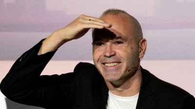 Под ударите на закона: Погнаха Иниеста, забъркаха го в измама за $600 000! 