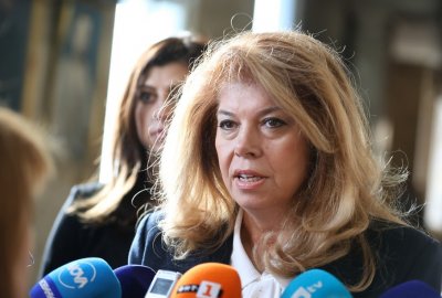 Йотова за ветото: Не сме срещу статута на особения управител в "Лукойл" 