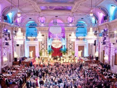 Във Виена започна сезонът на баловете (ВИДЕО)