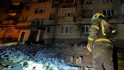 Трима загинали и 12 ранени при руски атаки в Днепър