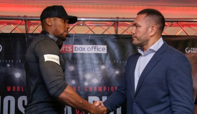 Джошуа и Пулев се бият през май