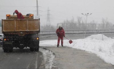 Ръсят химикали в София срещу леда