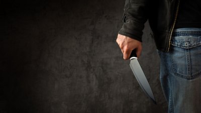 Крадец заплаши с нож продавачка в Пирдоп