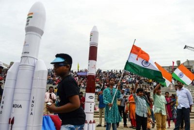 Индия праща трета мисия на Луната 
