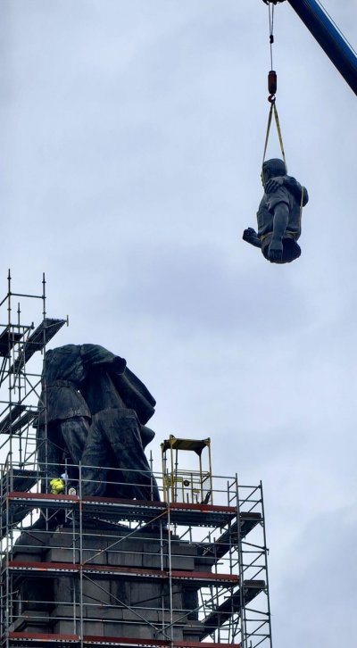 Иван Таков: Не пипайте парчетата от МОЧА, ще бъдете прокълнати!