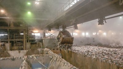 Увеличават капацитета на завода за боклук в София