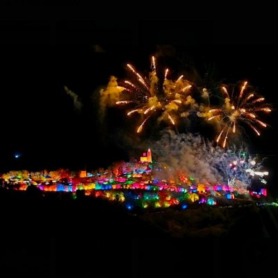 Грандиозен спектакъл "Звук и светлина" на Царевец беляза 40 години от началото му (ВИДЕО)