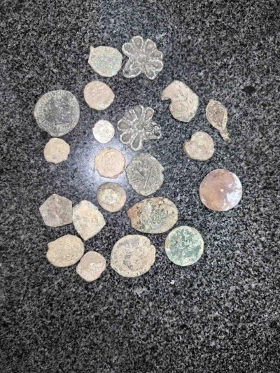 Спипаха двама иманяри в Бургаско (СНИМКИ)