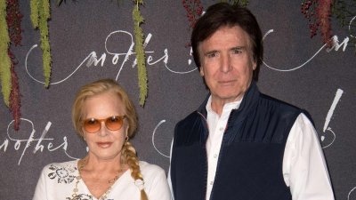 Съпругът на Силви Вартан припадна по време на церемония