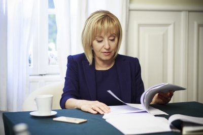 МаяМа за новите зони за паркиране: В 7 страници доклад са прегазени 5 закона, 2 млн. лв. ще е санкцията